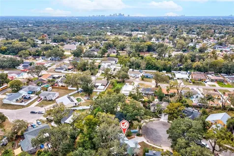 1303 W Carissa Court Tampa FL 33604
