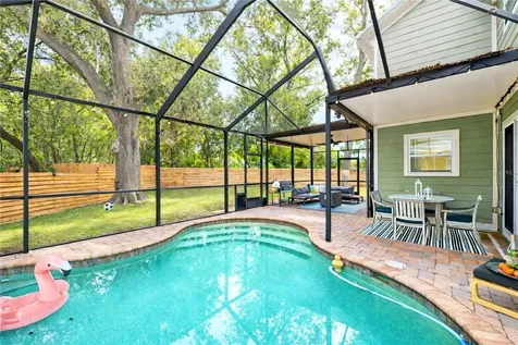 1303 W Carissa Court Tampa FL 33604
