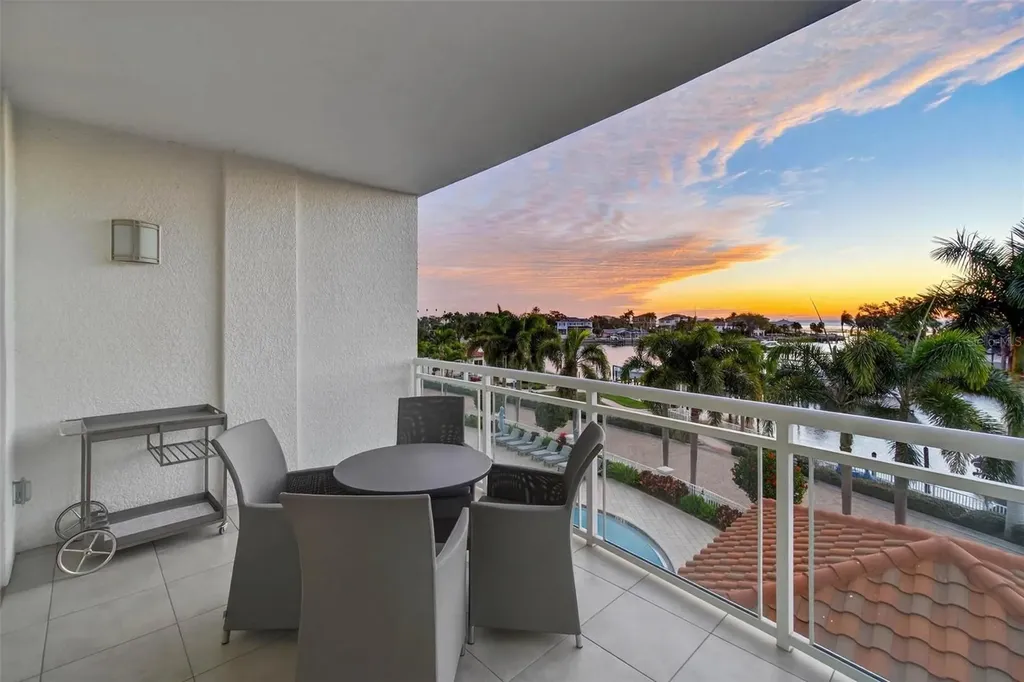 1325 Snell Isle Boulevard NE St Petersburg FL 33704