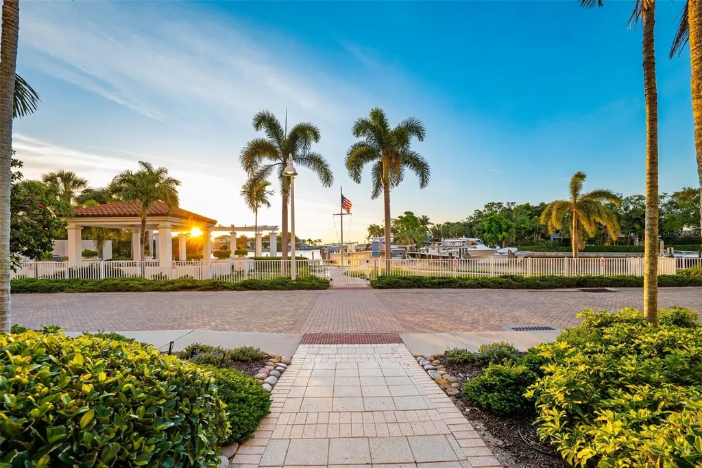 1325 Snell Isle Boulevard NE St Petersburg FL 33704