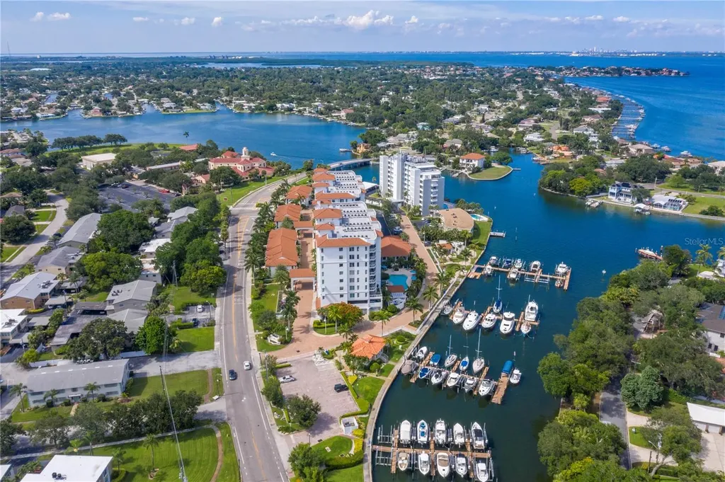 1325 Snell Isle Boulevard NE St Petersburg FL 33704