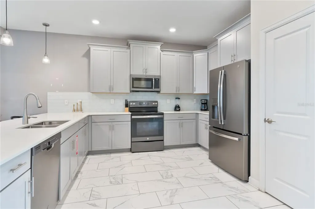 8825 Cruden Bay Court Davenport FL 33896