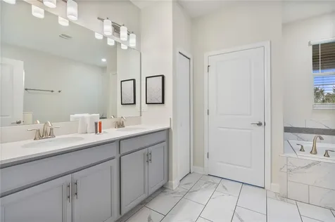 8825 Cruden Bay Court Davenport FL 33896