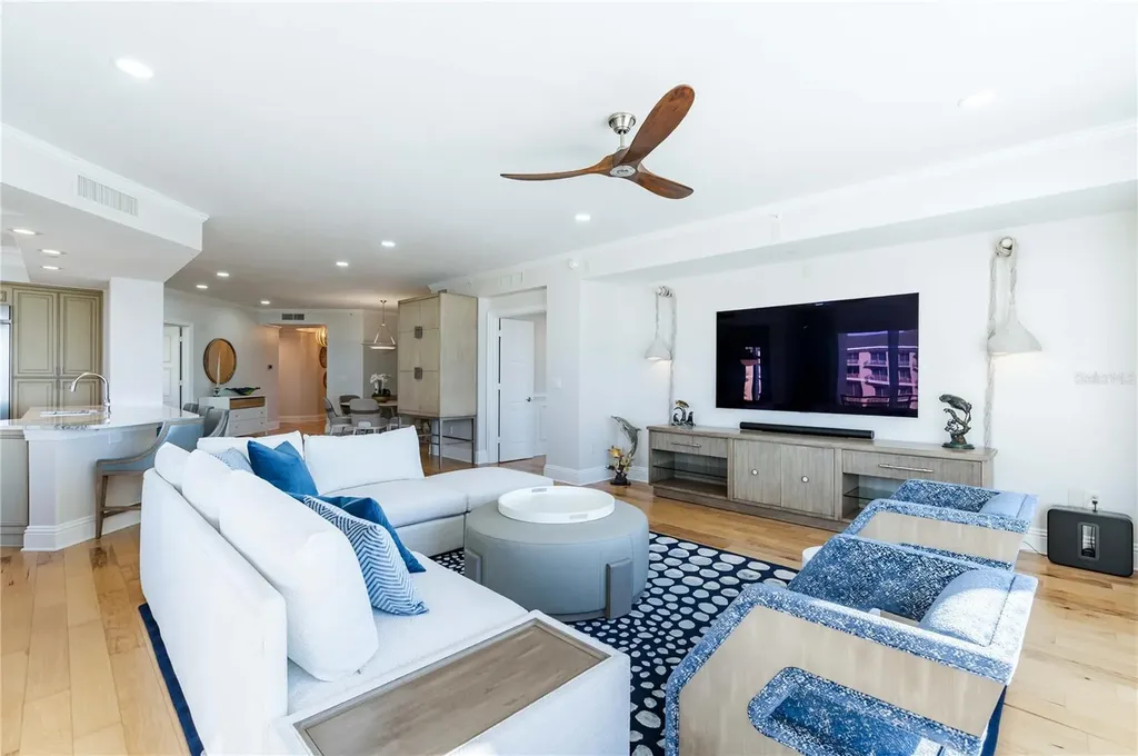 11 Baymont Street Clearwater Beach FL 33767
