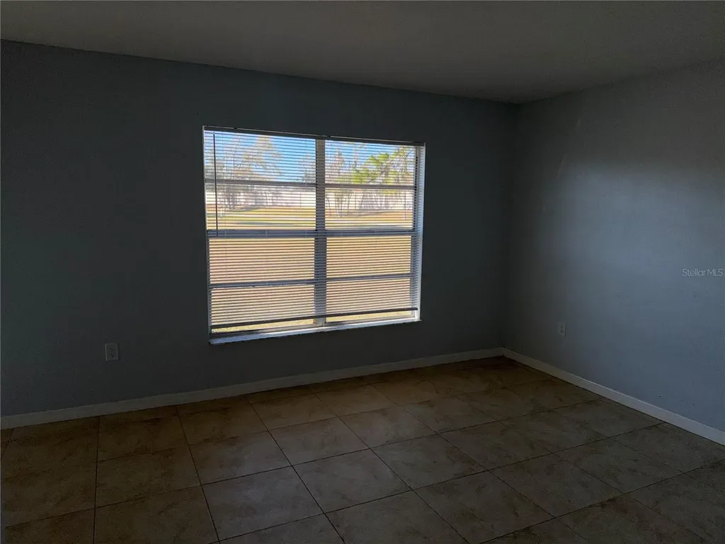 327 E Dundee Drive Poinciana FL 34759