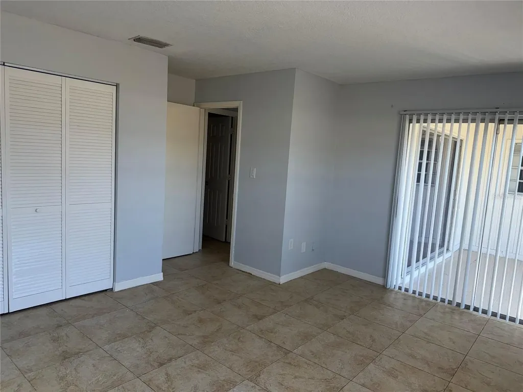 327 E Dundee Drive Poinciana FL 34759