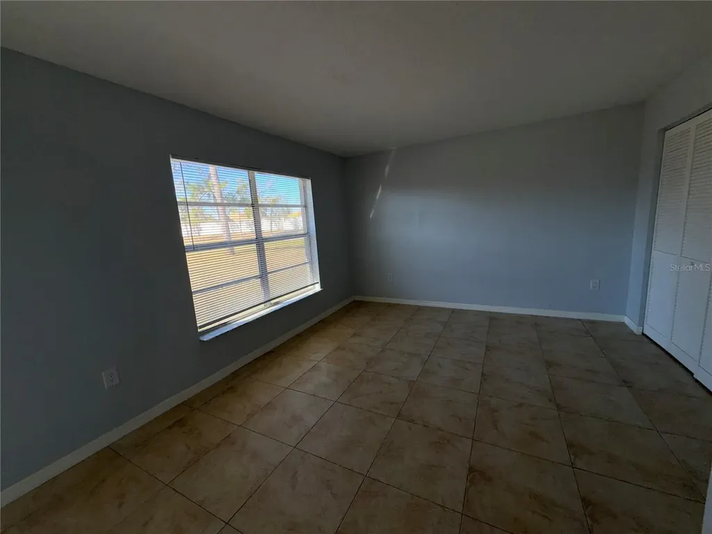 327 E Dundee Drive Poinciana FL 34759