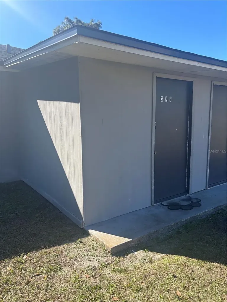 327 E Dundee Drive Poinciana FL 34759