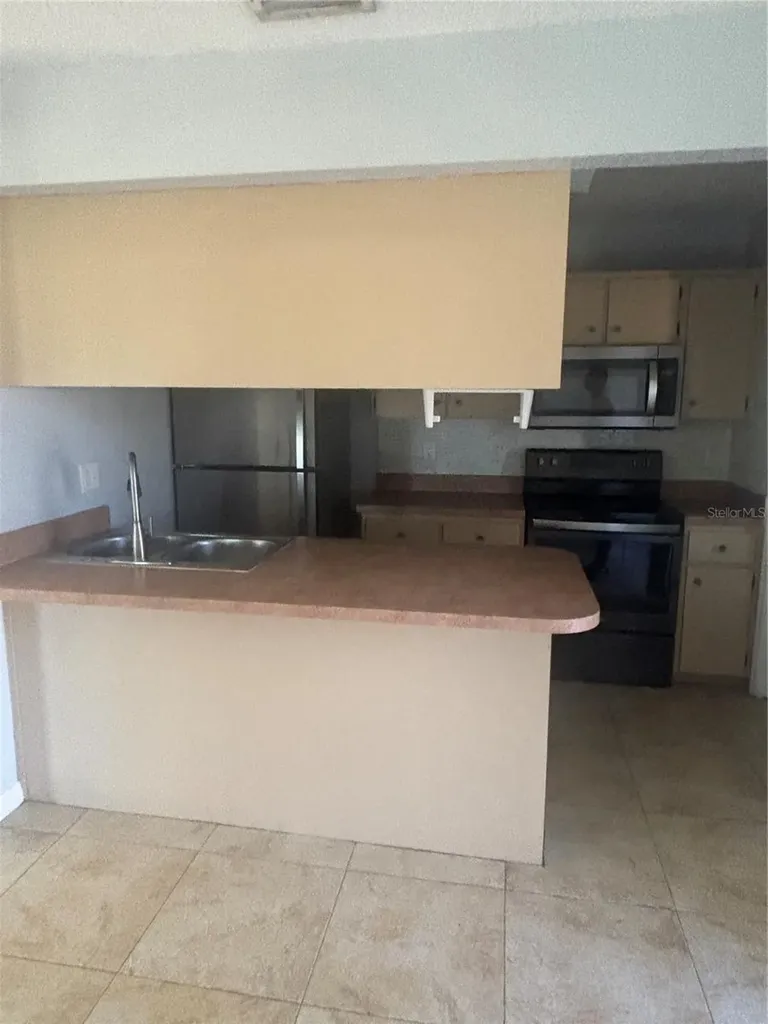 327 E Dundee Drive Poinciana FL 34759