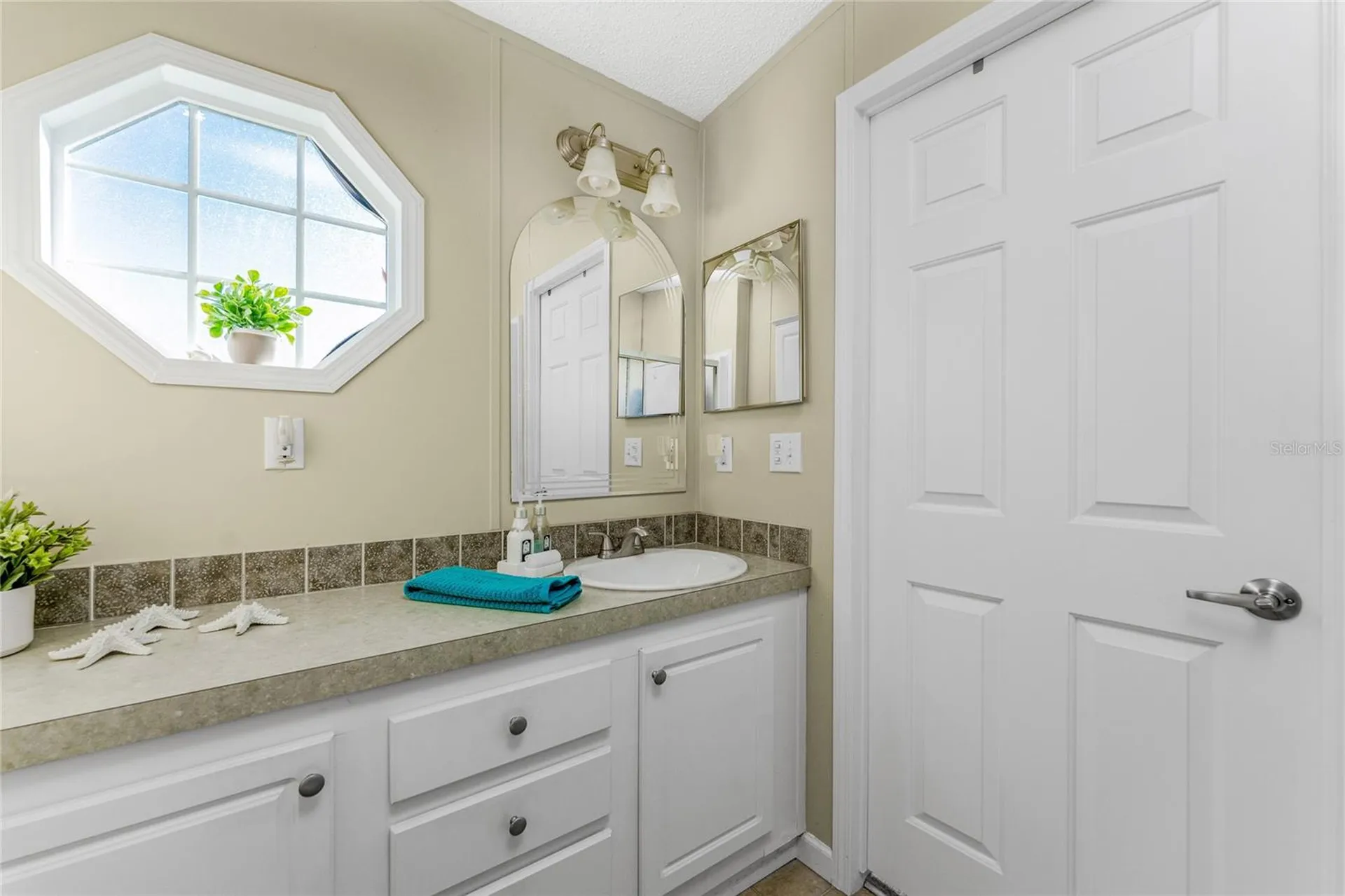 24437 Harborview Road Punta Gorda FL 33980
