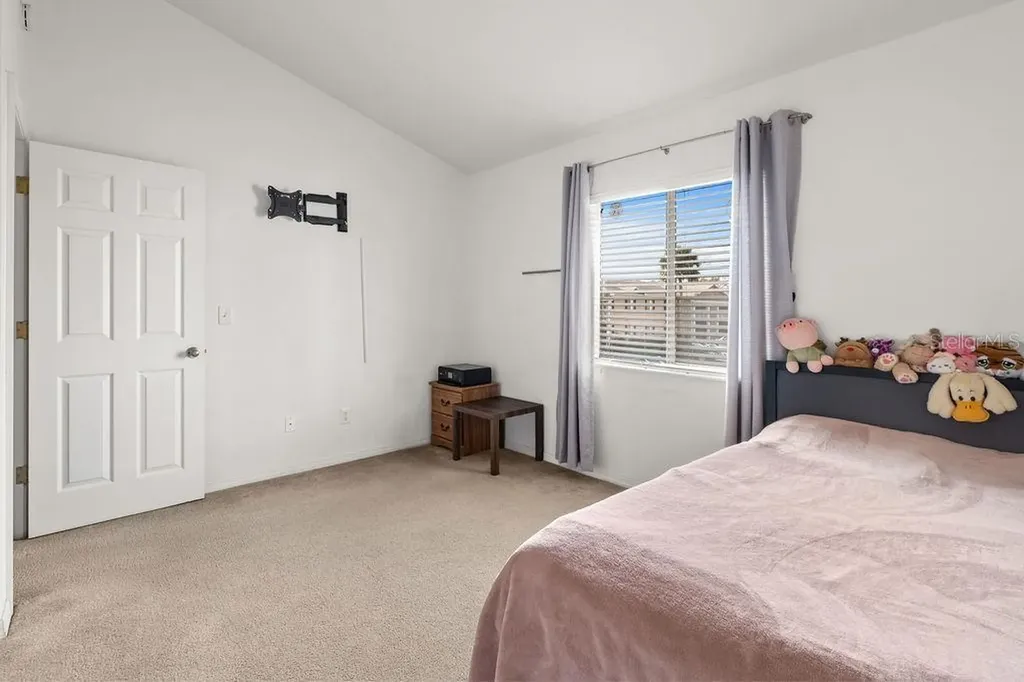 185 Pearl Lake Causeway Altamonte Springs FL 32714