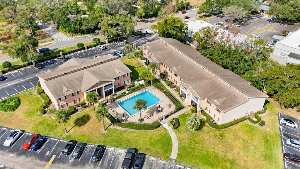 185 Pearl Lake Causeway Altamonte Springs FL 32714