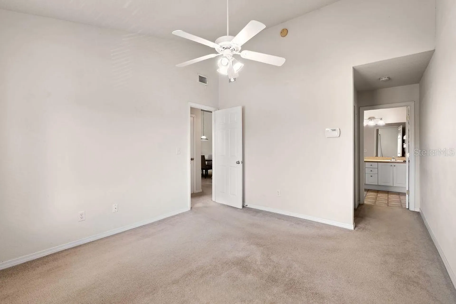 185 Pearl Lake Causeway Altamonte Springs FL 32714
