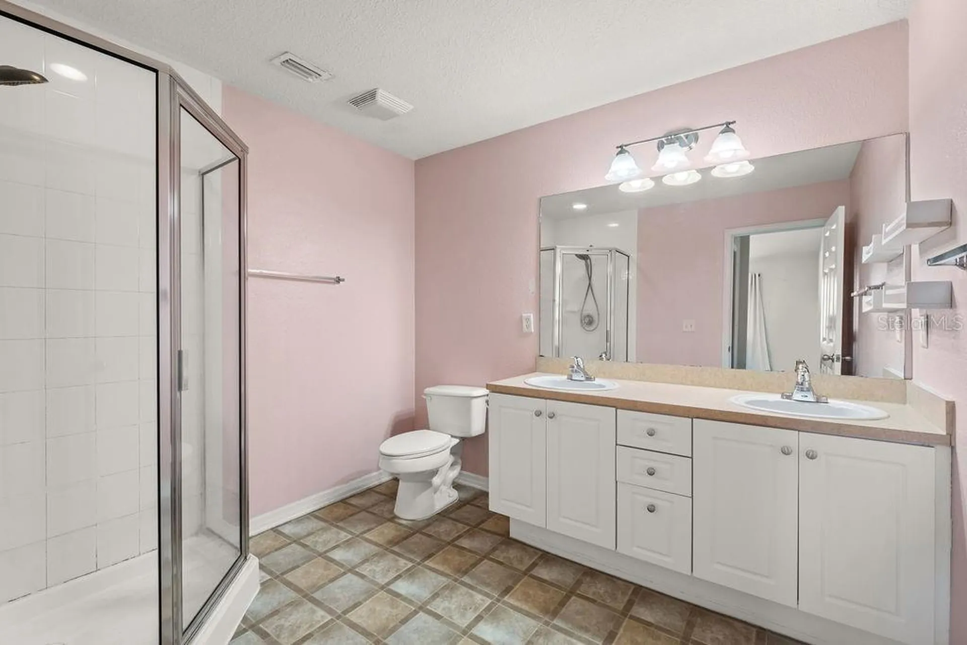 185 Pearl Lake Causeway Altamonte Springs FL 32714