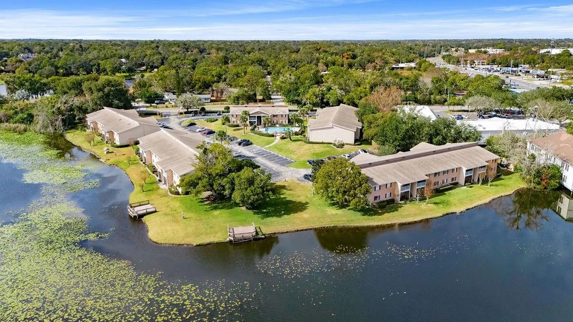 185 Pearl Lake Causeway Altamonte Springs FL 32714