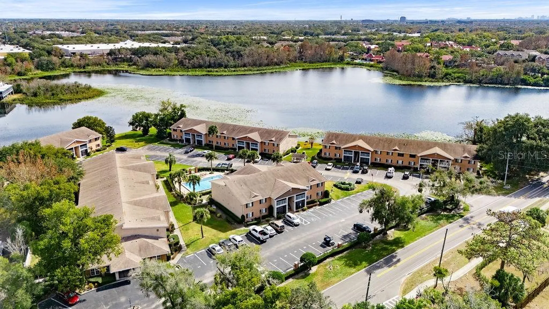 185 Pearl Lake Causeway Altamonte Springs FL 32714