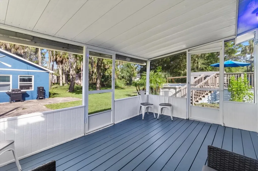 7 65th Street Yankeetown FL 34498