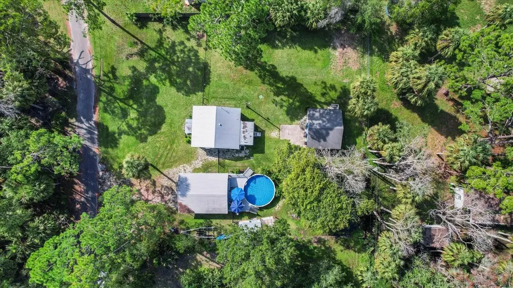 7 65th Street Yankeetown FL 34498