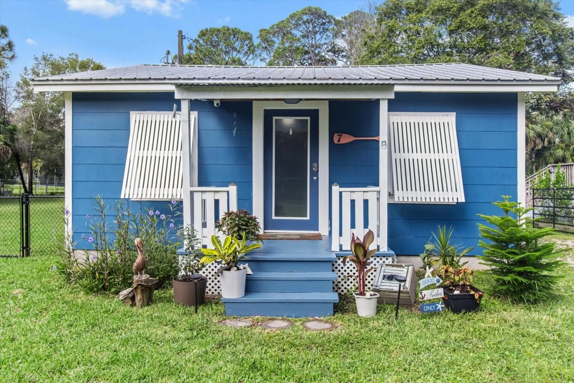 7 65th Street Yankeetown FL 34498