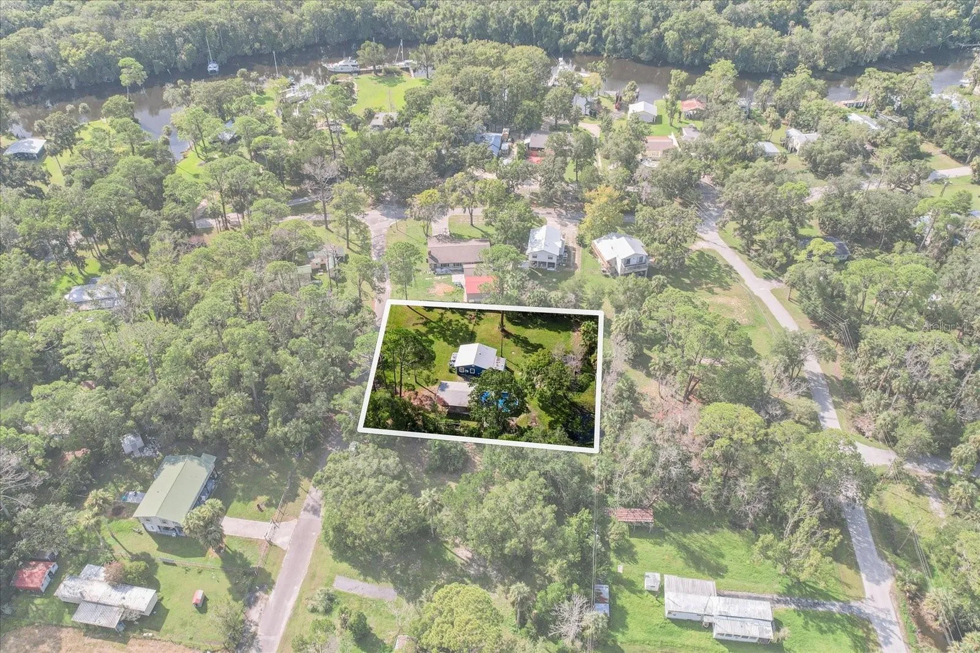 7 65th Street Yankeetown FL 34498