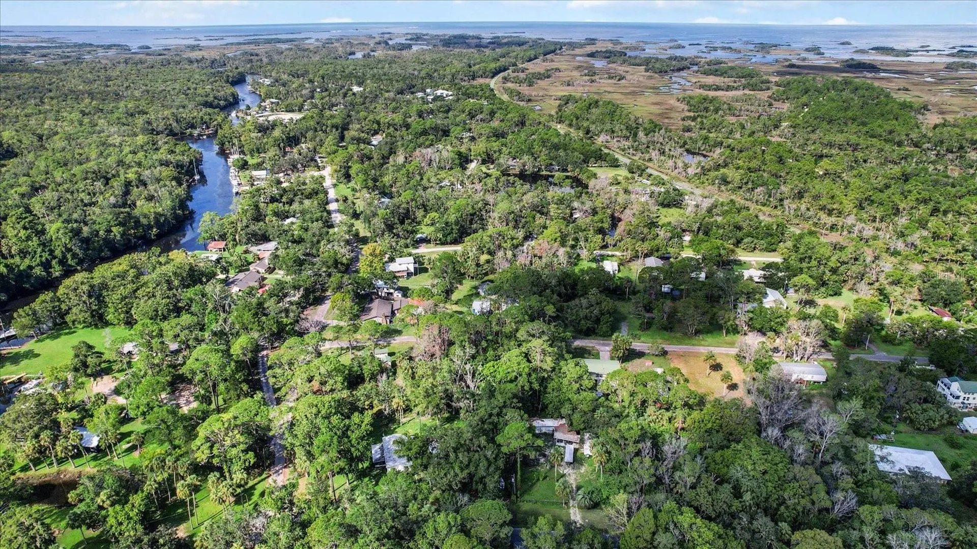7 65th Street Yankeetown FL 34498