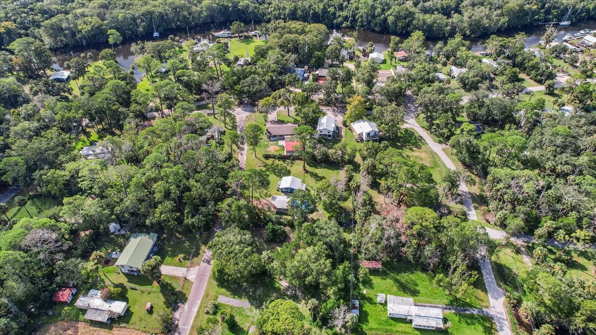 7 65th Street Yankeetown FL 34498
