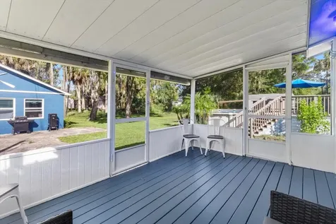 7 65th Street Yankeetown FL 34498