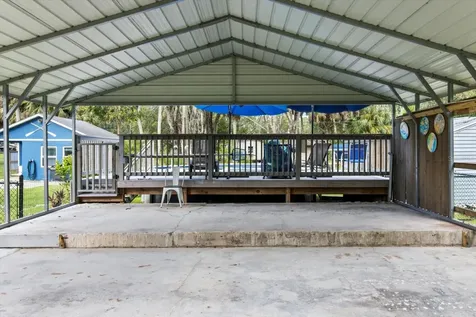 7 65th Street Yankeetown FL 34498