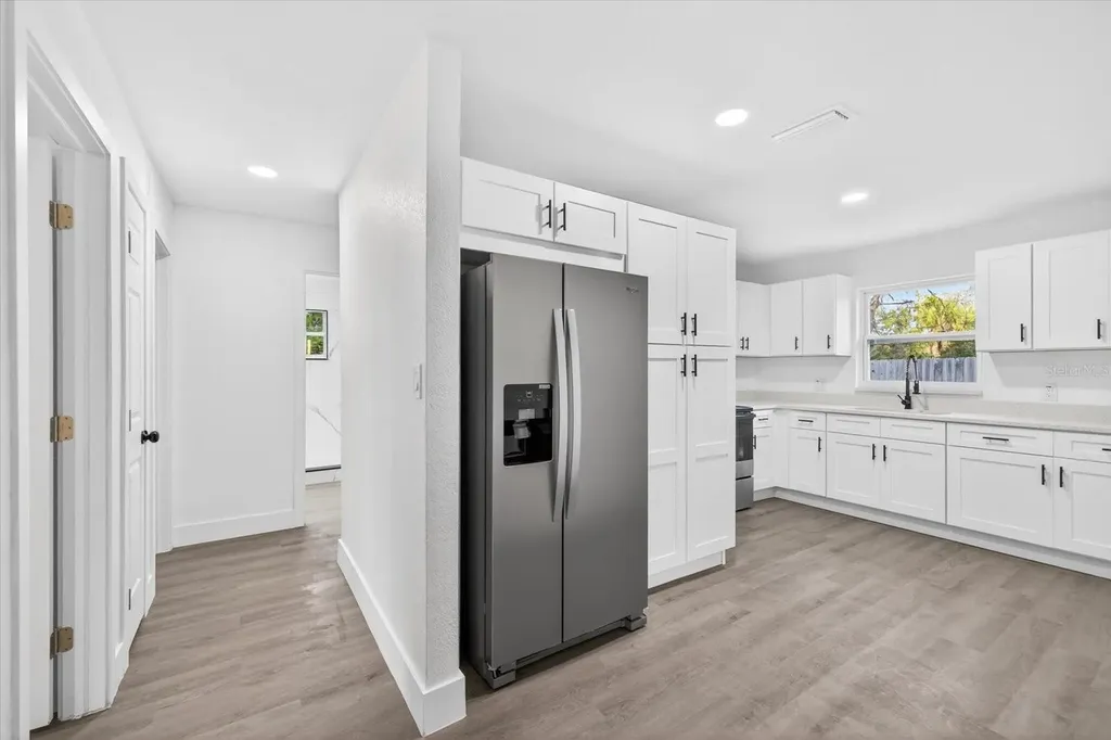 4501 16th Avenue S St Petersburg FL 33711