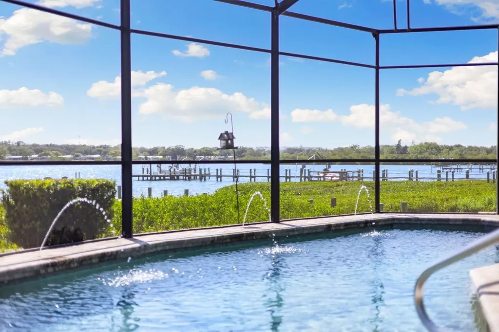 826 Christina Circle Oldsmar FL 34677
