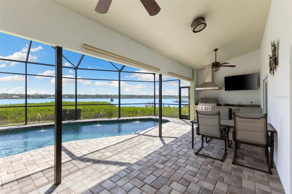 826 Christina Circle Oldsmar FL 34677