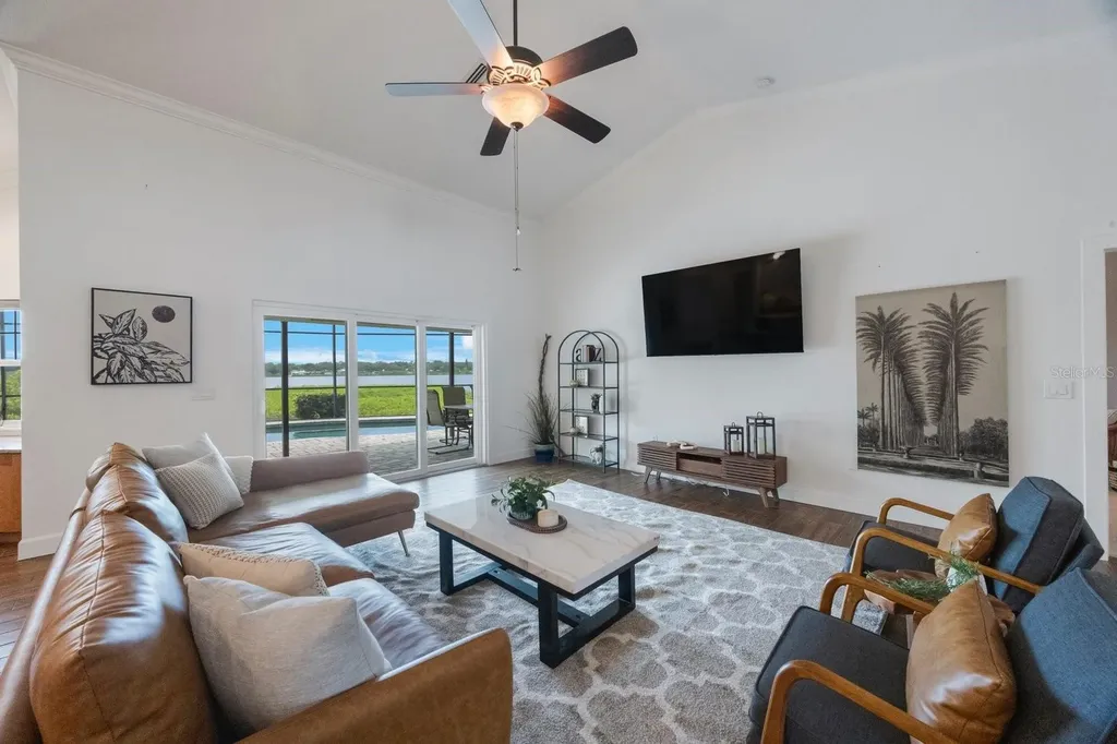 826 Christina Circle Oldsmar FL 34677
