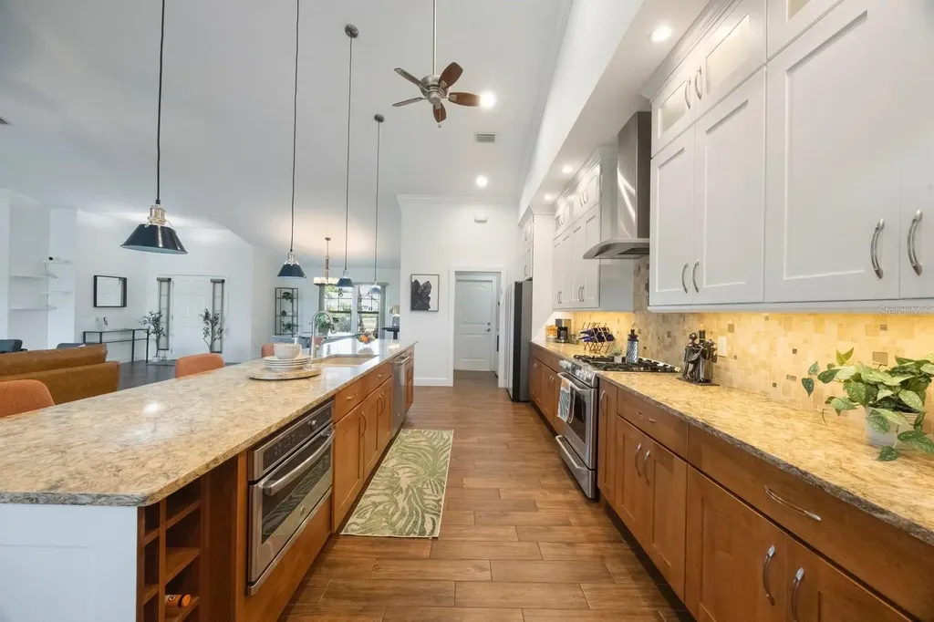826 Christina Circle Oldsmar FL 34677