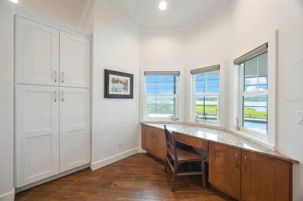 826 Christina Circle Oldsmar FL 34677