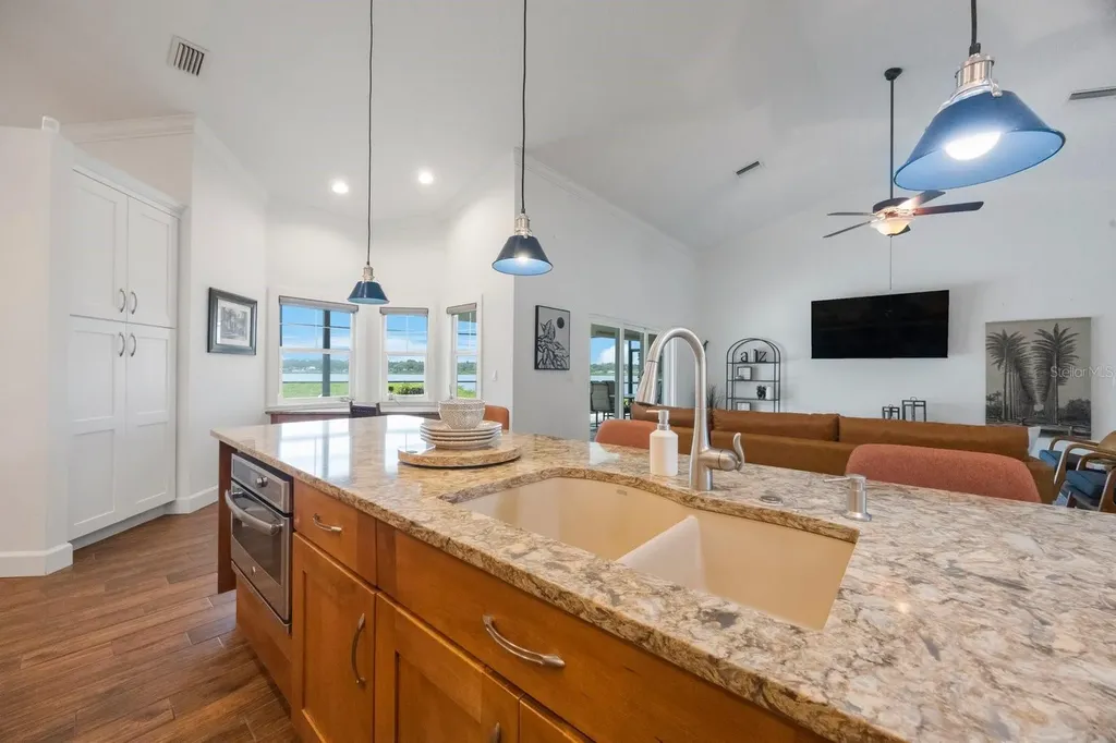 826 Christina Circle Oldsmar FL 34677