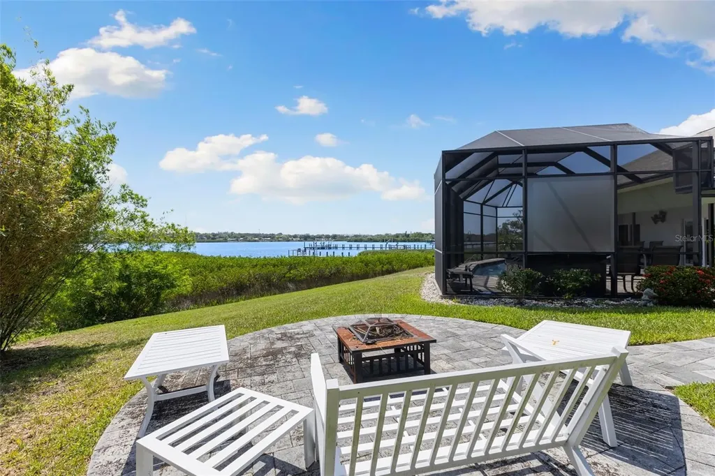 826 Christina Circle Oldsmar FL 34677