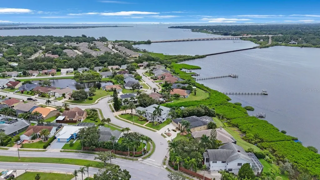 826 Christina Circle Oldsmar FL 34677
