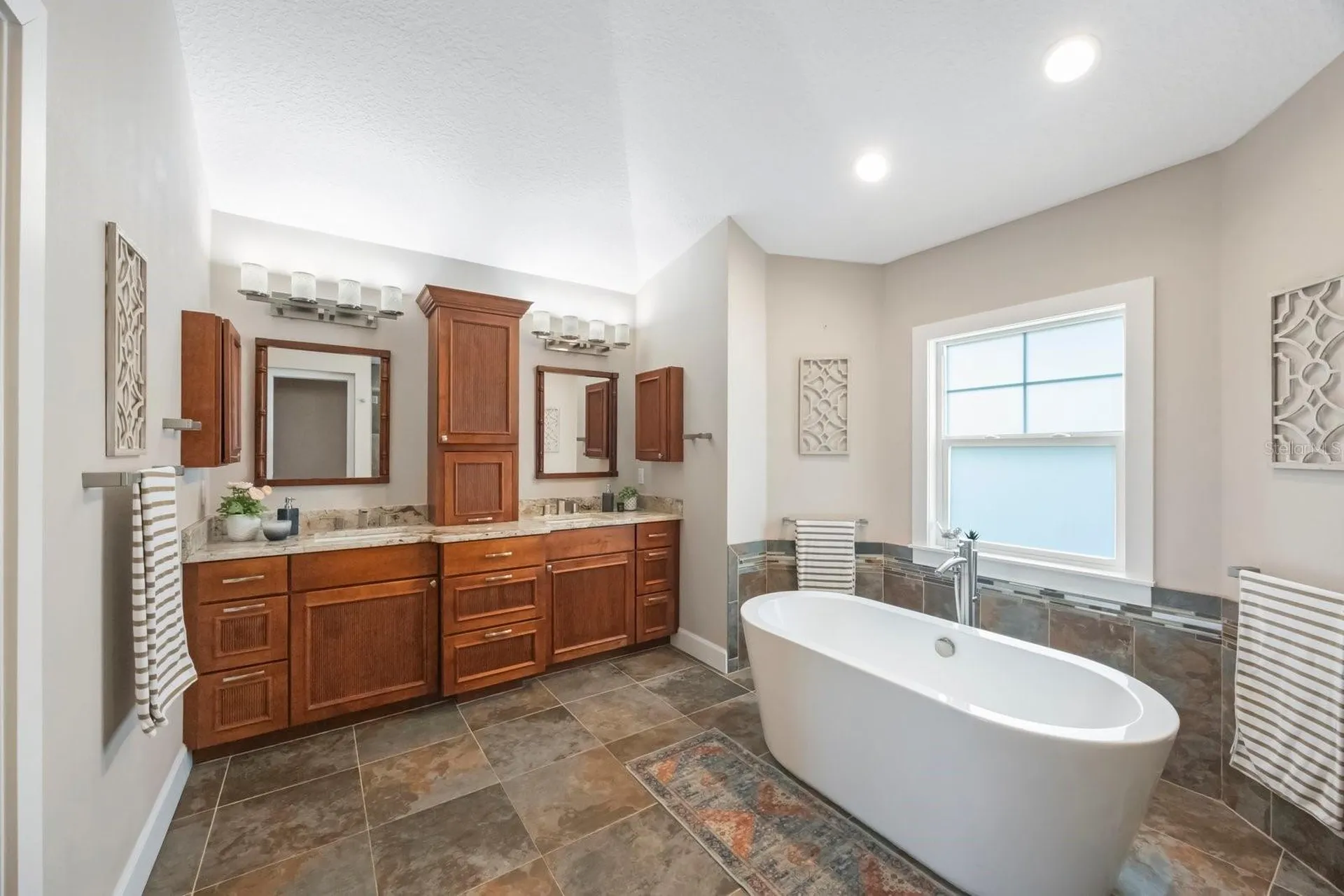 826 Christina Circle Oldsmar FL 34677
