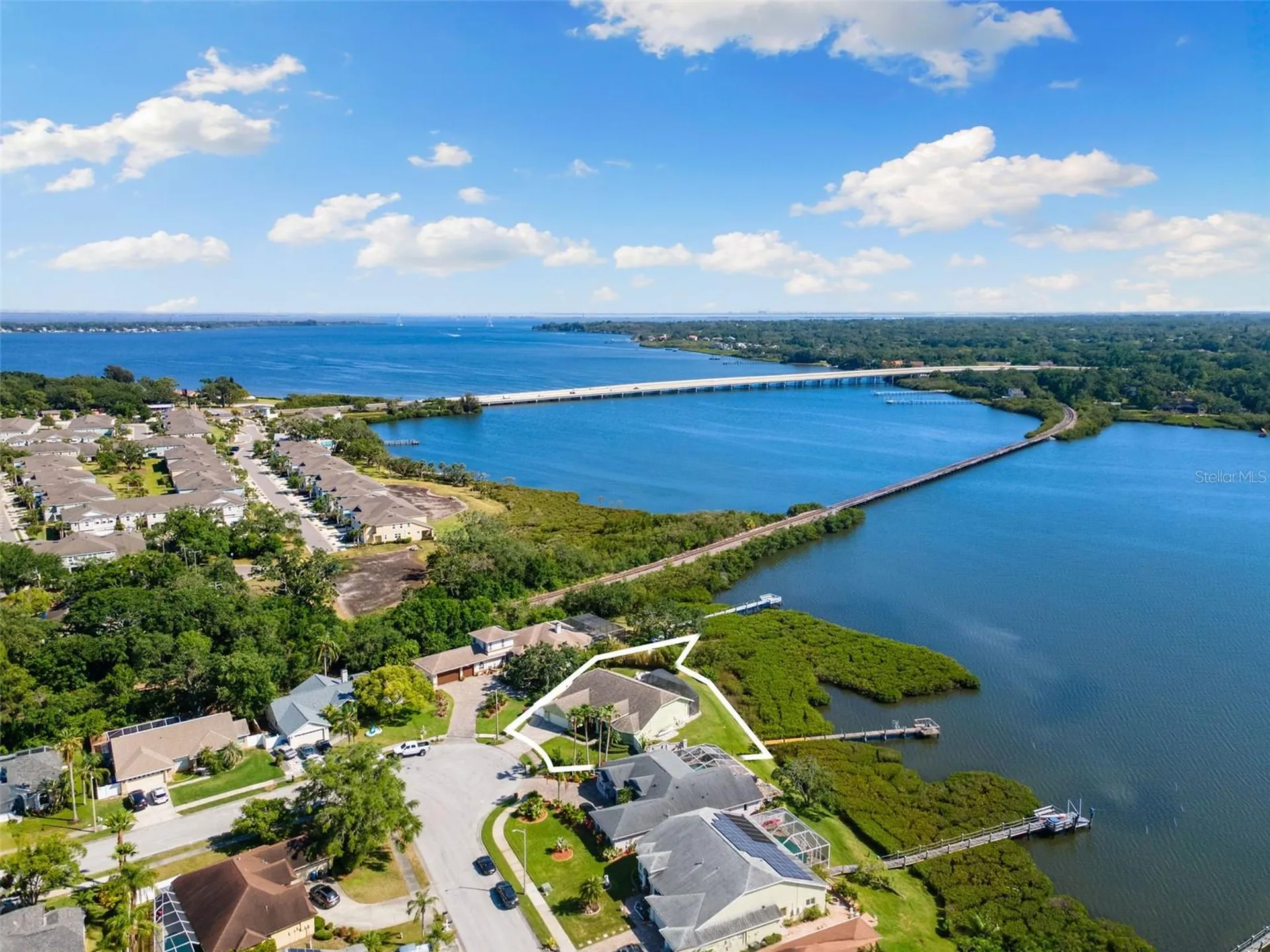 826 Christina Circle Oldsmar FL 34677