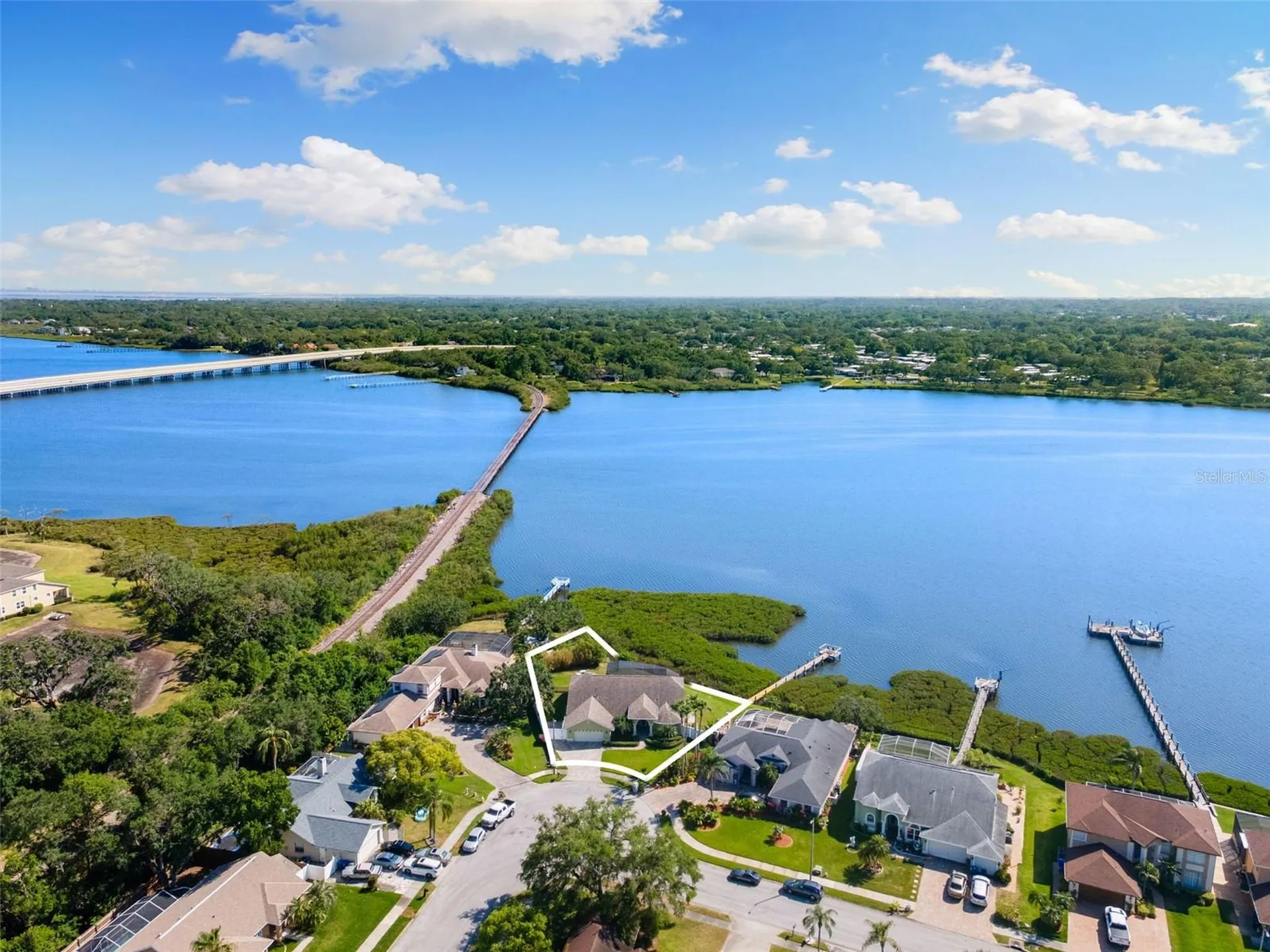 826 Christina Circle Oldsmar FL 34677