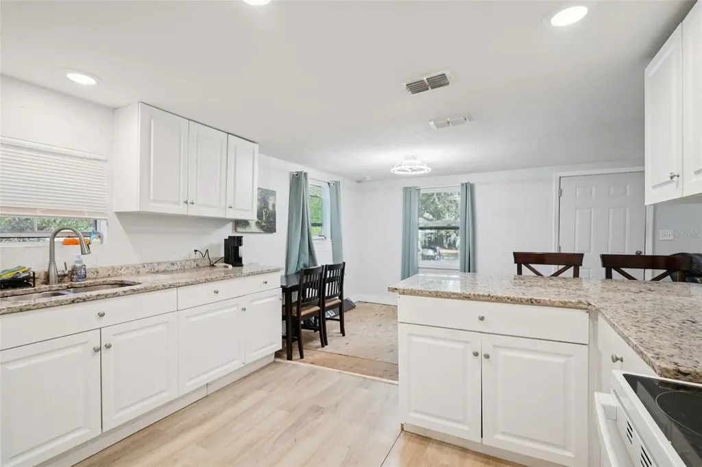 2432 NW 2nd Street Ocala FL 34475