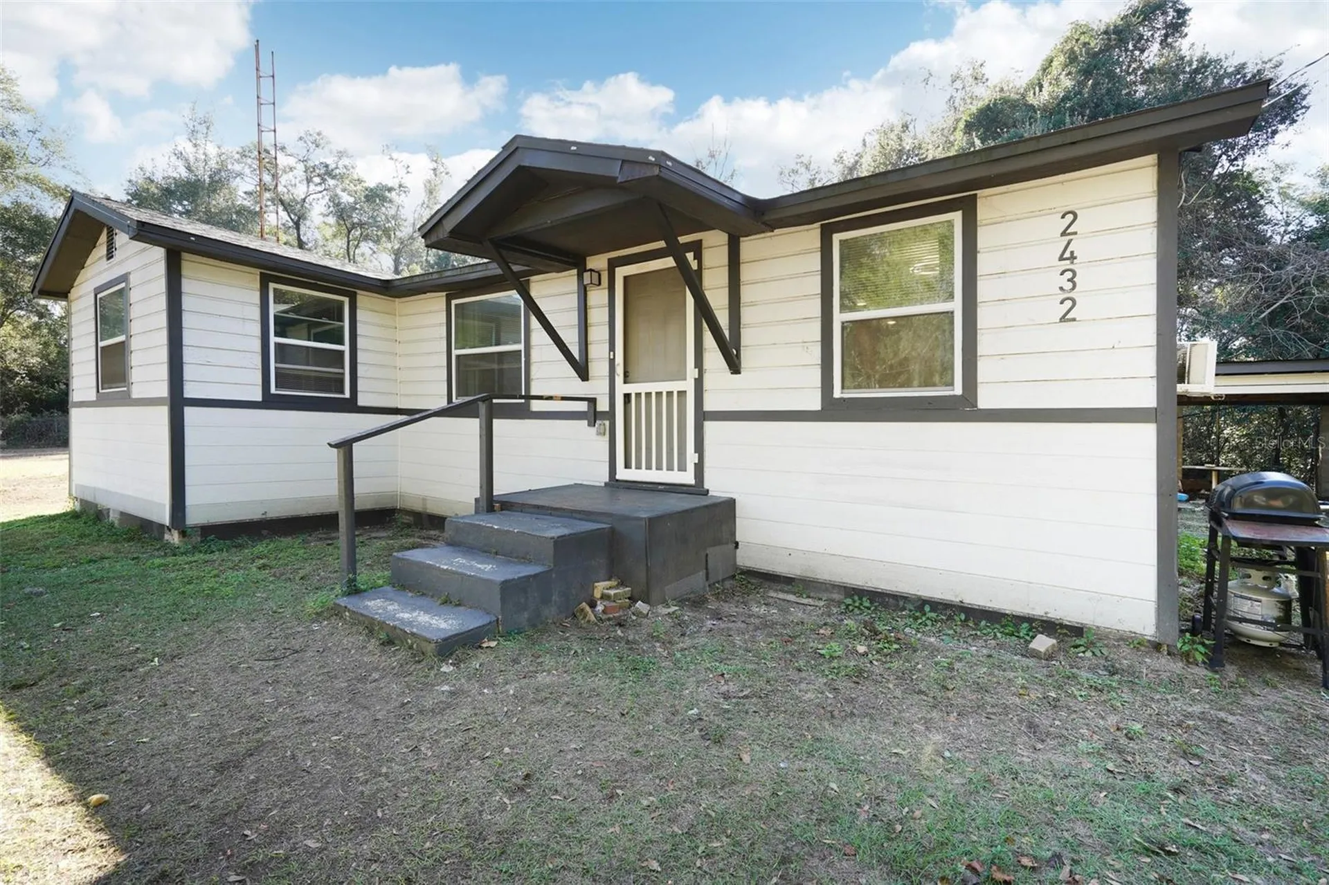2432 NW 2nd Street Ocala FL 34475