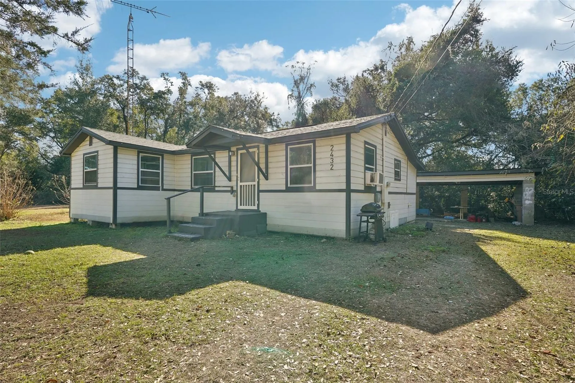 2432 NW 2nd Street Ocala FL 34475