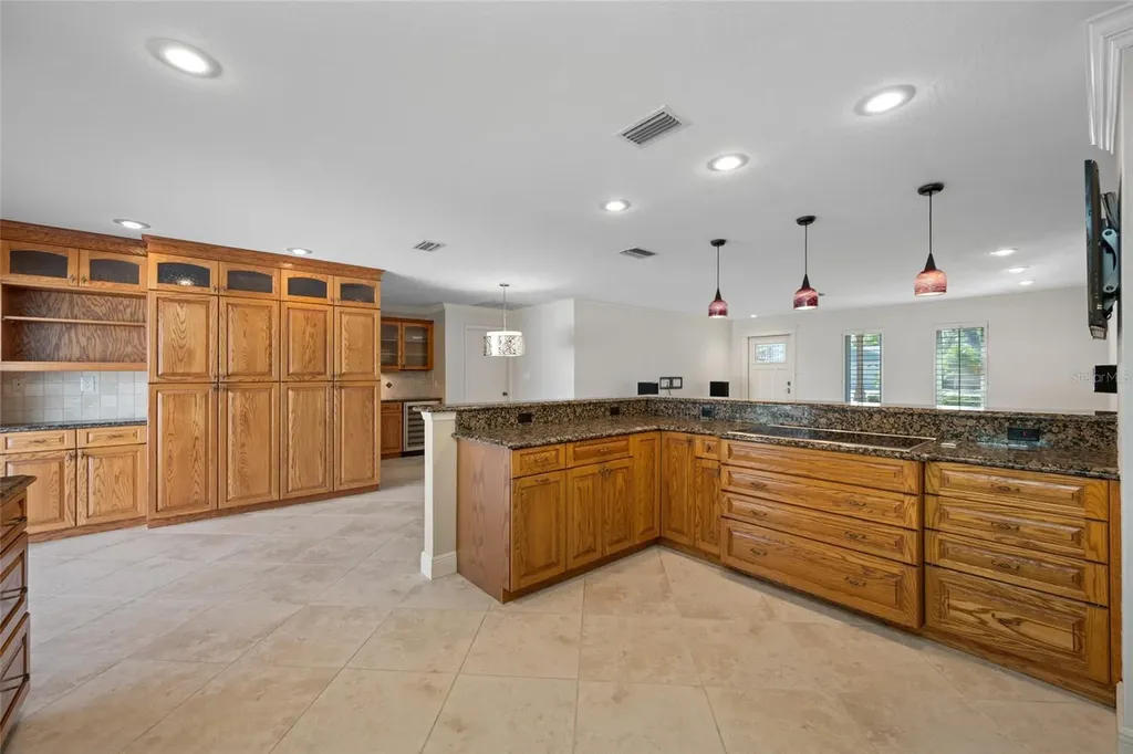 5473 97th Way N St Petersburg FL 33708