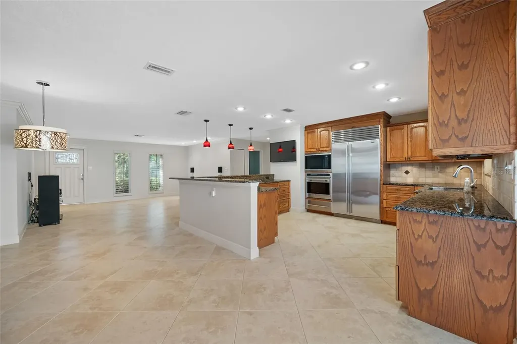 5473 97th Way N St Petersburg FL 33708