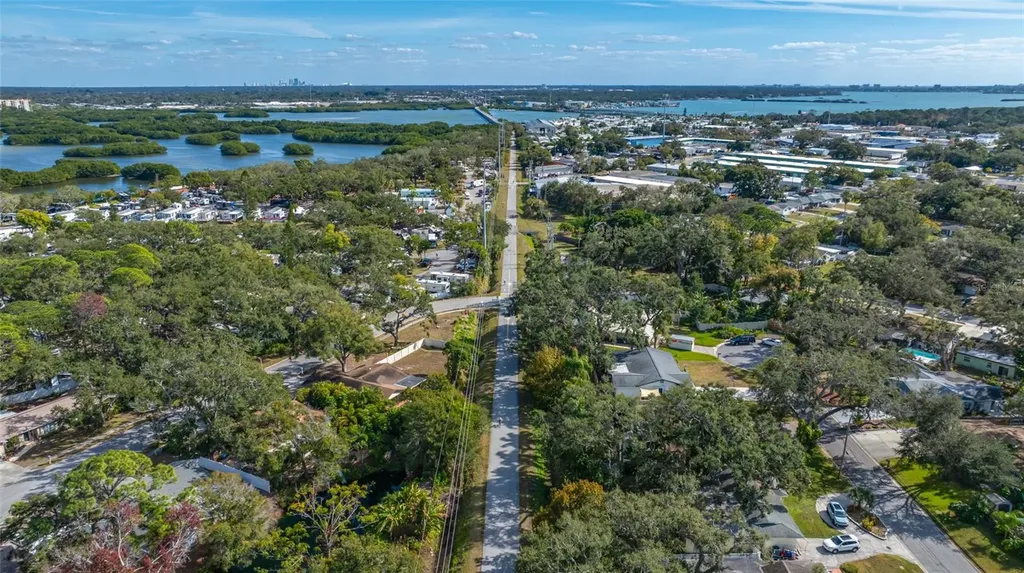 5473 97th Way N St Petersburg FL 33708