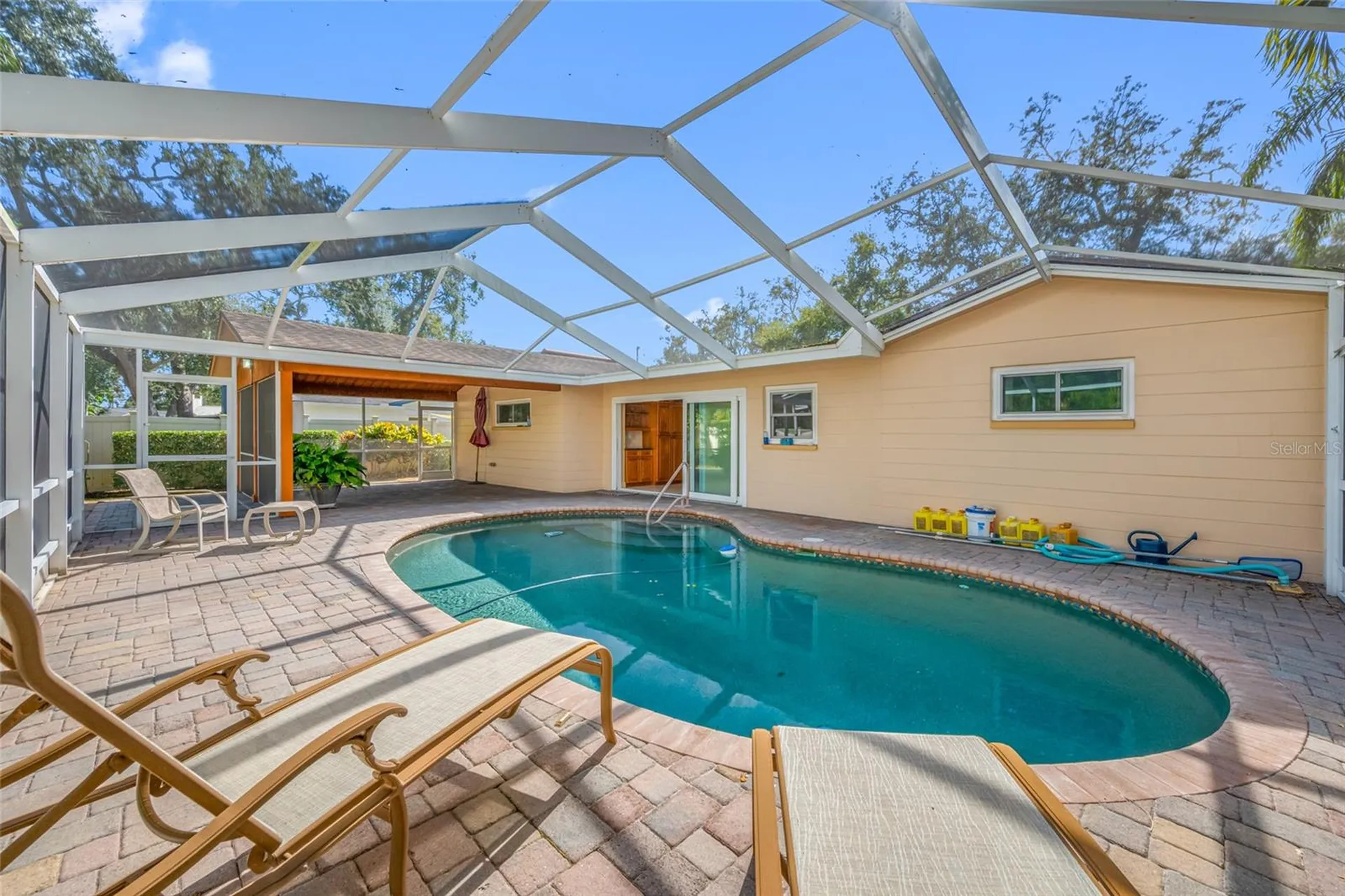 5473 97th Way N St Petersburg FL 33708