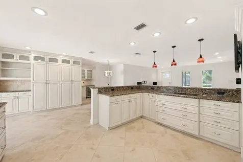 5473 97th Way N St Petersburg FL 33708