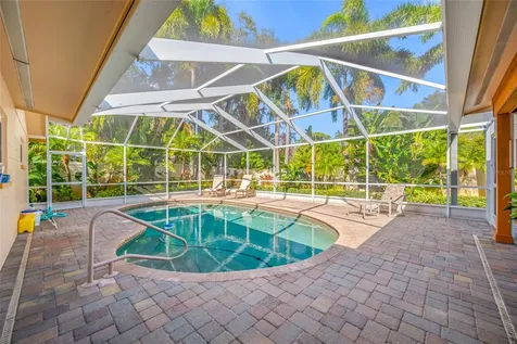 5473 97th Way N St Petersburg FL 33708