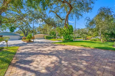 5473 97th Way N St Petersburg FL 33708
